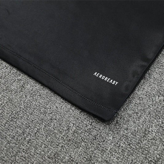 Special Edition Tracksuit Kit - Detail