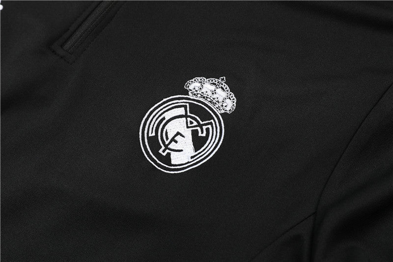 Special Edition Tracksuit Kit - Detail