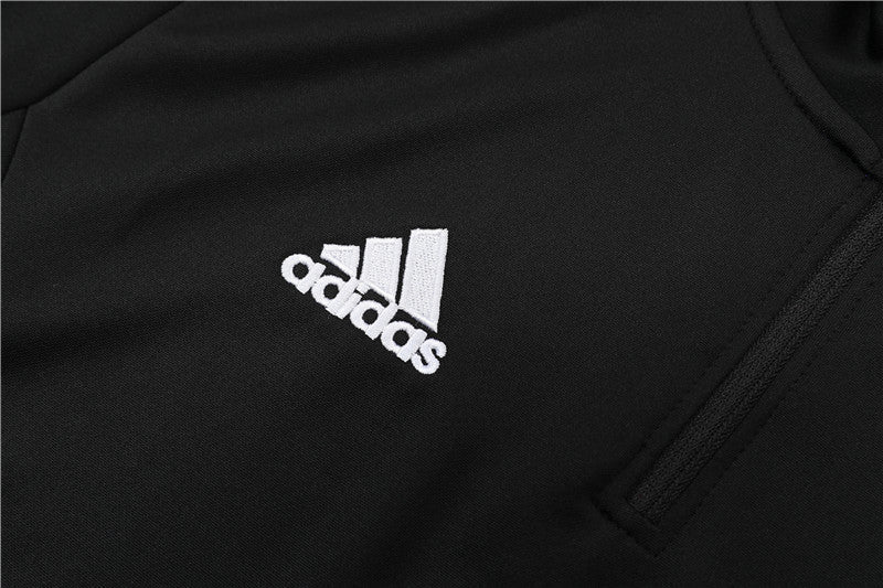 Special Edition Tracksuit Kit - Detail