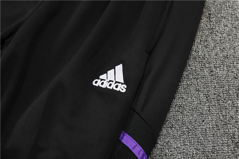 Special Edition Tracksuit Kit - Detail