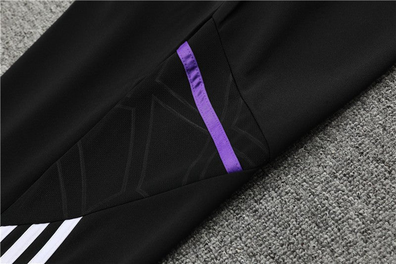 Special Edition Tracksuit Kit - Detail