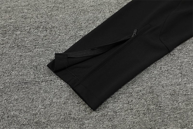 Special Edition Tracksuit Kit - Detail