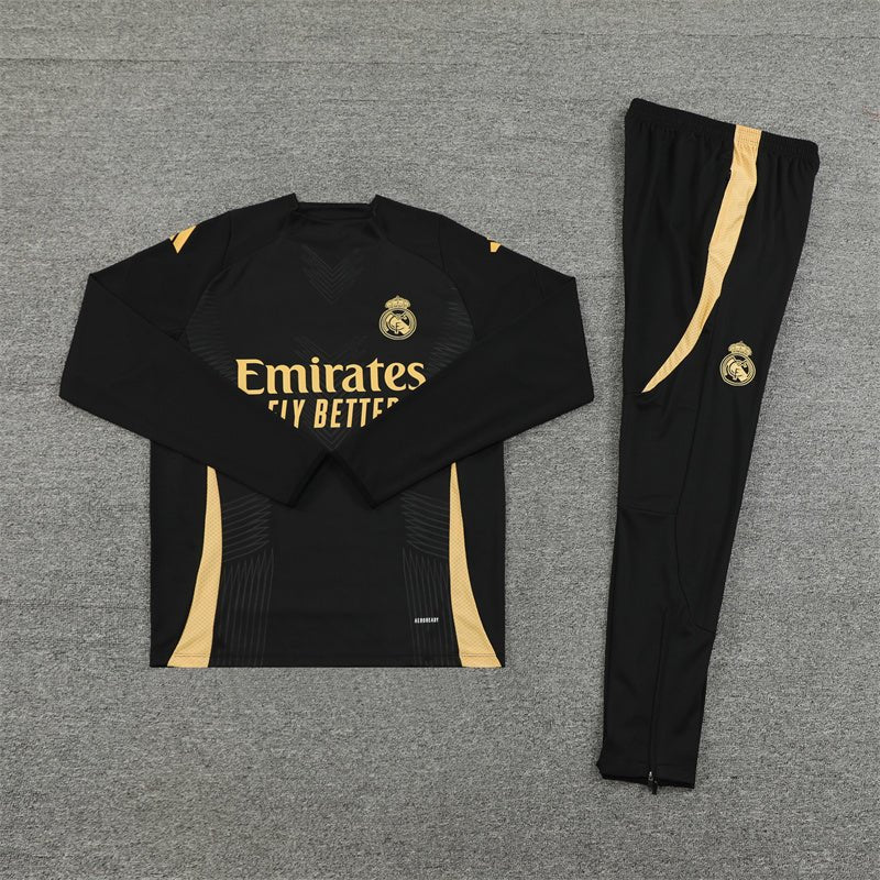 Special Edition Tracksuit Kit - Detail
