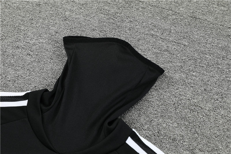 Special Edition Tracksuit Kit - Detail