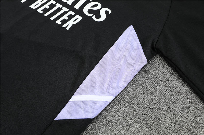 Special Edition Tracksuit Kit - Detail