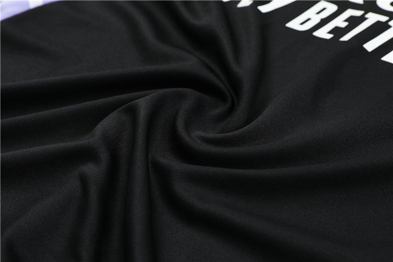 Special Edition Tracksuit Kit - Detail