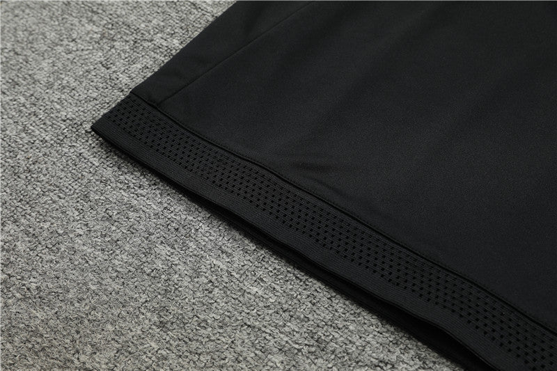Special Edition Tracksuit Kit - Detail
