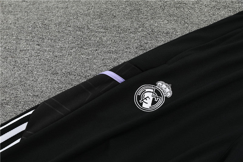 Special Edition Tracksuit Kit - Detail