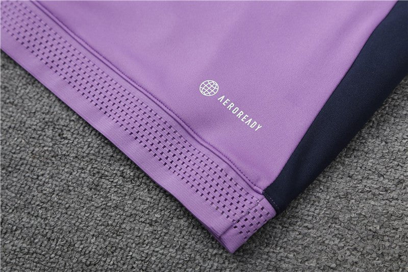Special Edition Tracksuit Kit - Detail
