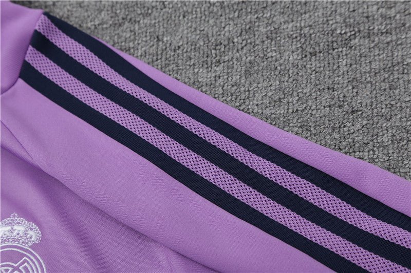 Special Edition Tracksuit Kit - Detail