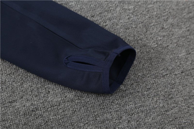 Special Edition Tracksuit Kit - Detail