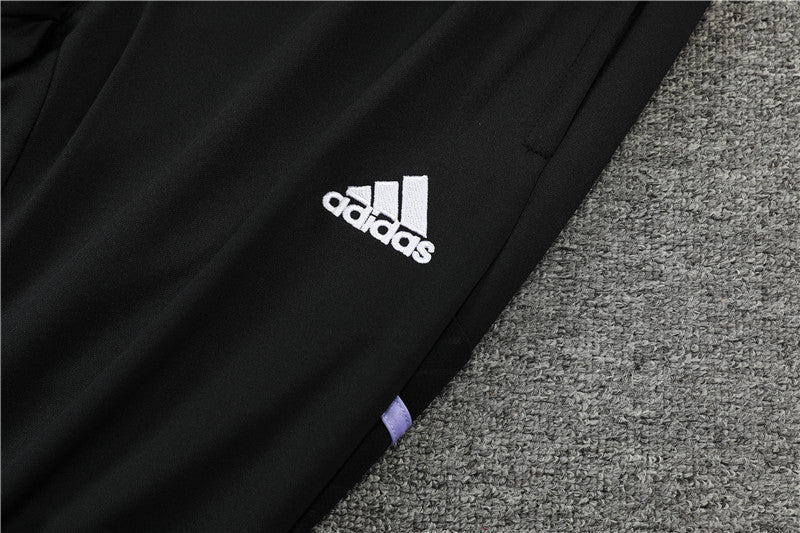 Special Edition Tracksuit Kit - Detail