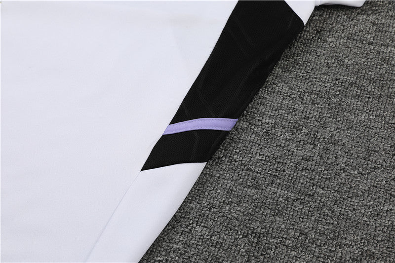 Special Edition Tracksuit Kit - Detail