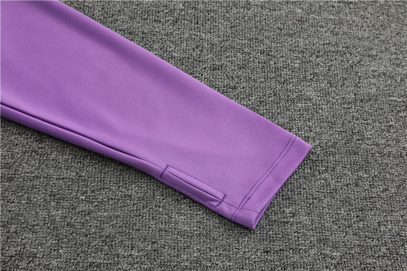 Special Edition Tracksuit Kit - Detail