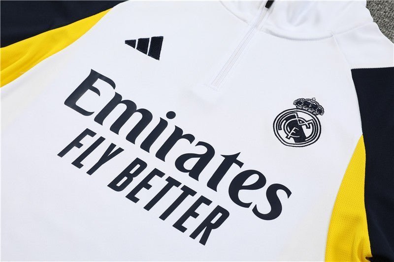 Special Edition Tracksuit Kit - Detail