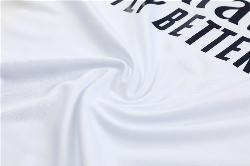 Special Edition Tracksuit Kit - Detail