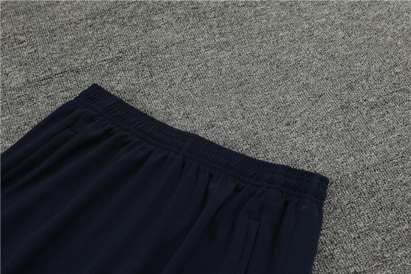Special Edition Tracksuit Kit - Detail
