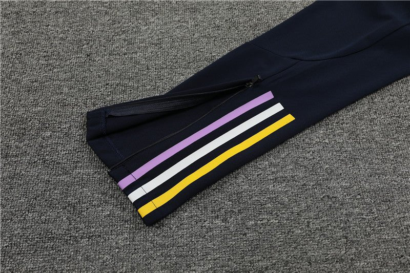Special Edition Tracksuit Kit - Detail