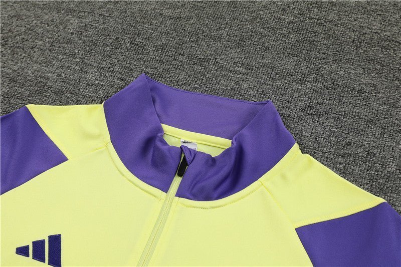 Special Edition Tracksuit Kit - Detail