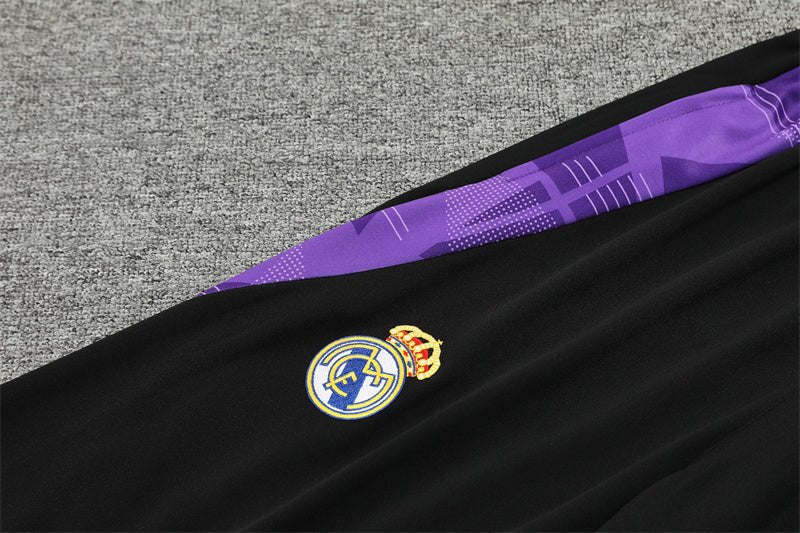 Special Edition Tracksuit Kit - Detail