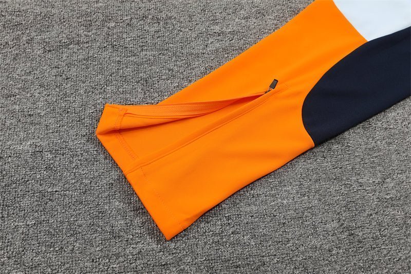 Special Edition Tracksuit Kit - Detail
