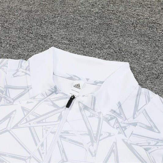 Special Edition Tracksuit Kit - Detail