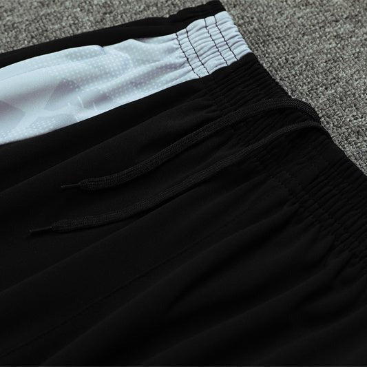 Special Edition Tracksuit Kit - Detail