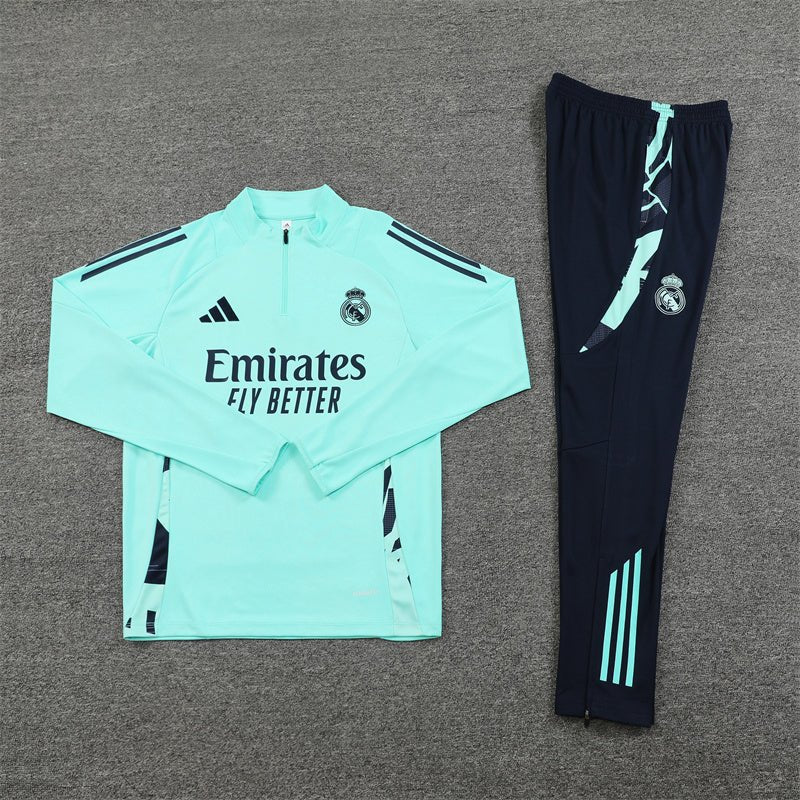 Special Edition Tracksuit Kit - Detail