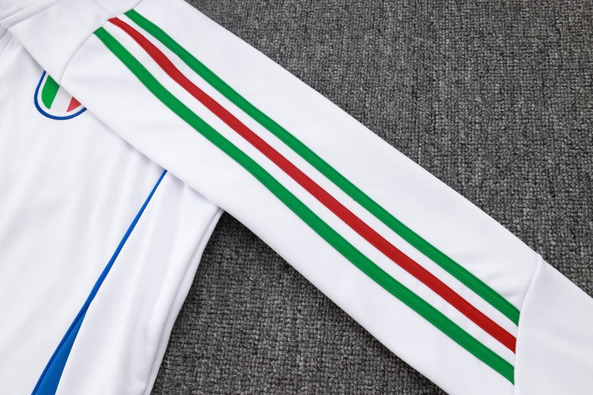 2024 Tracksuit Kit - Detail