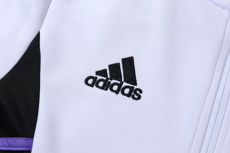 Special Edition Tracksuit Kit - Detail
