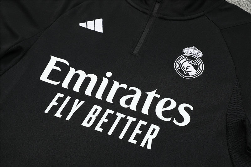 Special Edition Tracksuit Kit - Detail