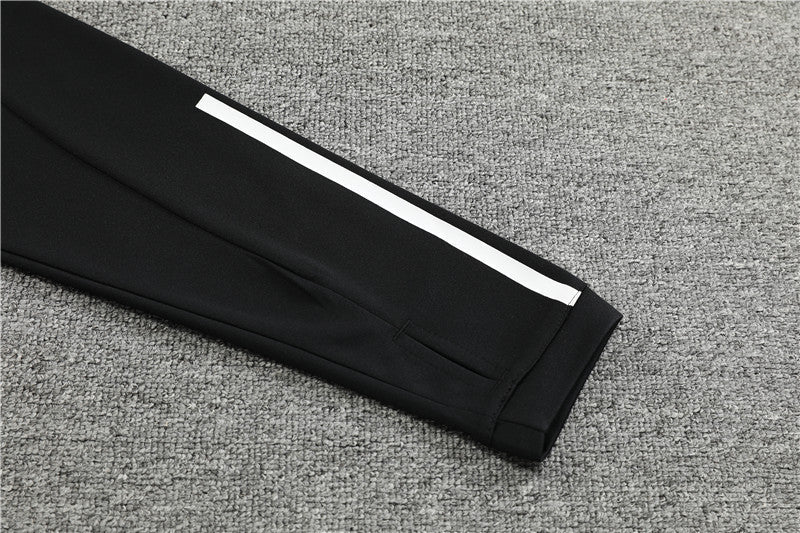 Special Edition Tracksuit Kit - Detail
