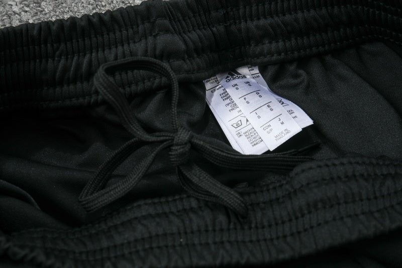 Special Edition Tracksuit Kit - Detail
