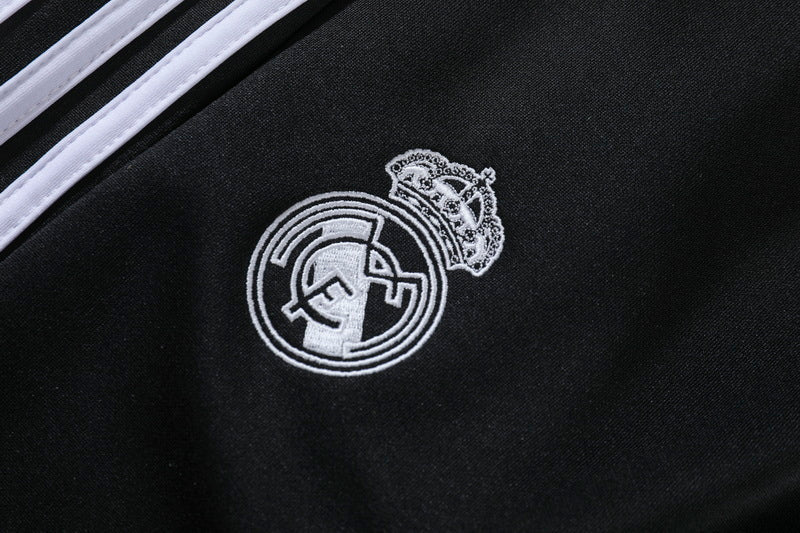 Special Edition Tracksuit Kit - Detail