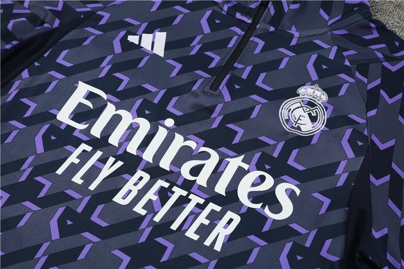 Special Edition Tracksuit Kit - Detail