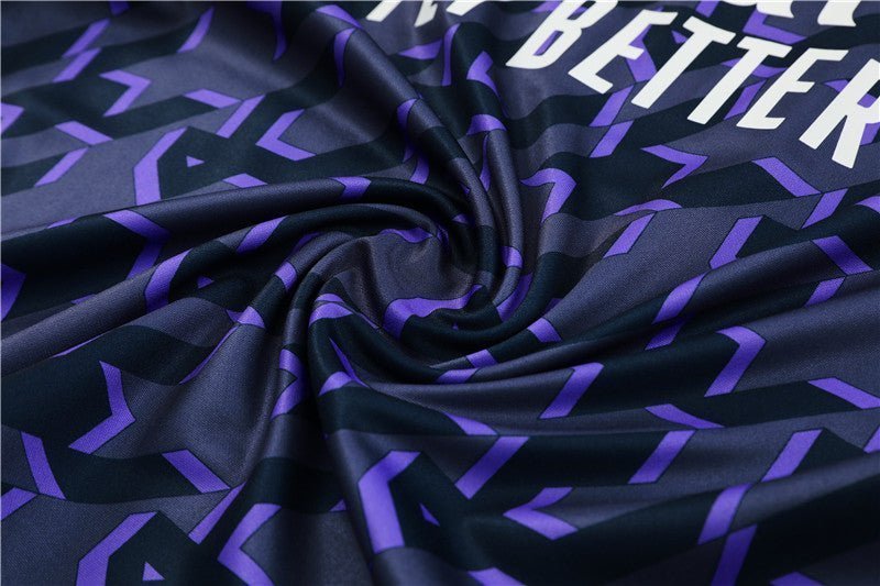 Special Edition Tracksuit Kit - Detail