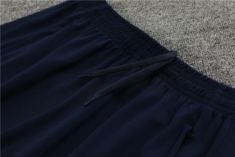 Special Edition Tracksuit Kit - Detail
