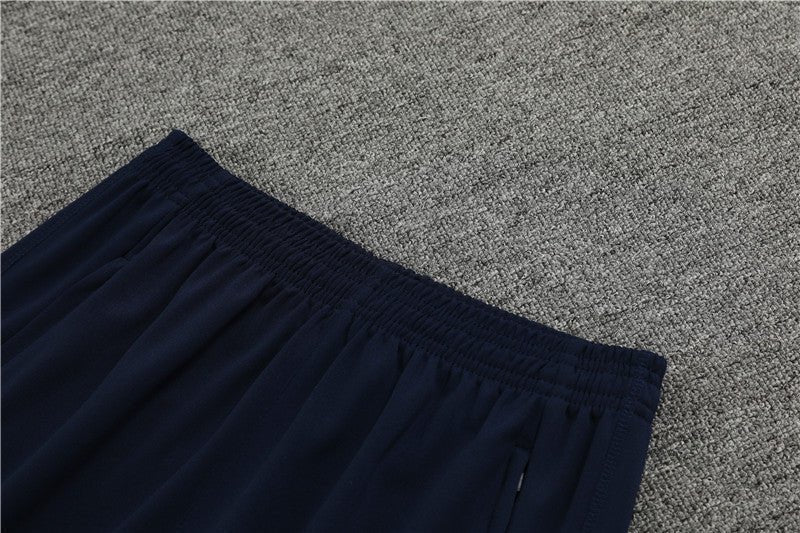Special Edition Tracksuit Kit - Detail