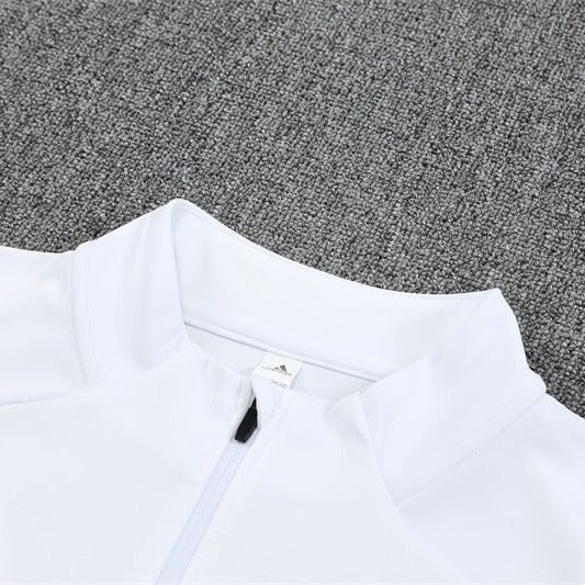Home 25/26 Tracksuit Kit - Detail