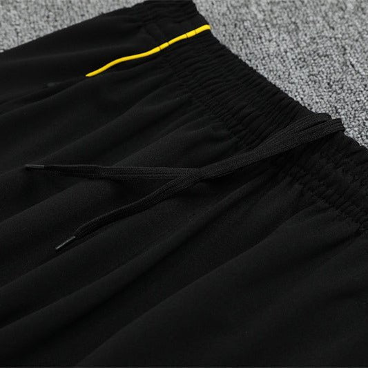 Home 25/26 Tracksuit Kit - Detail