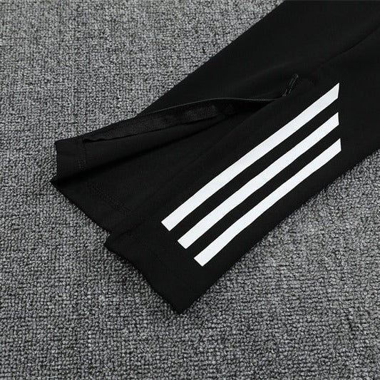 Home 25/26 Tracksuit Kit - Detail