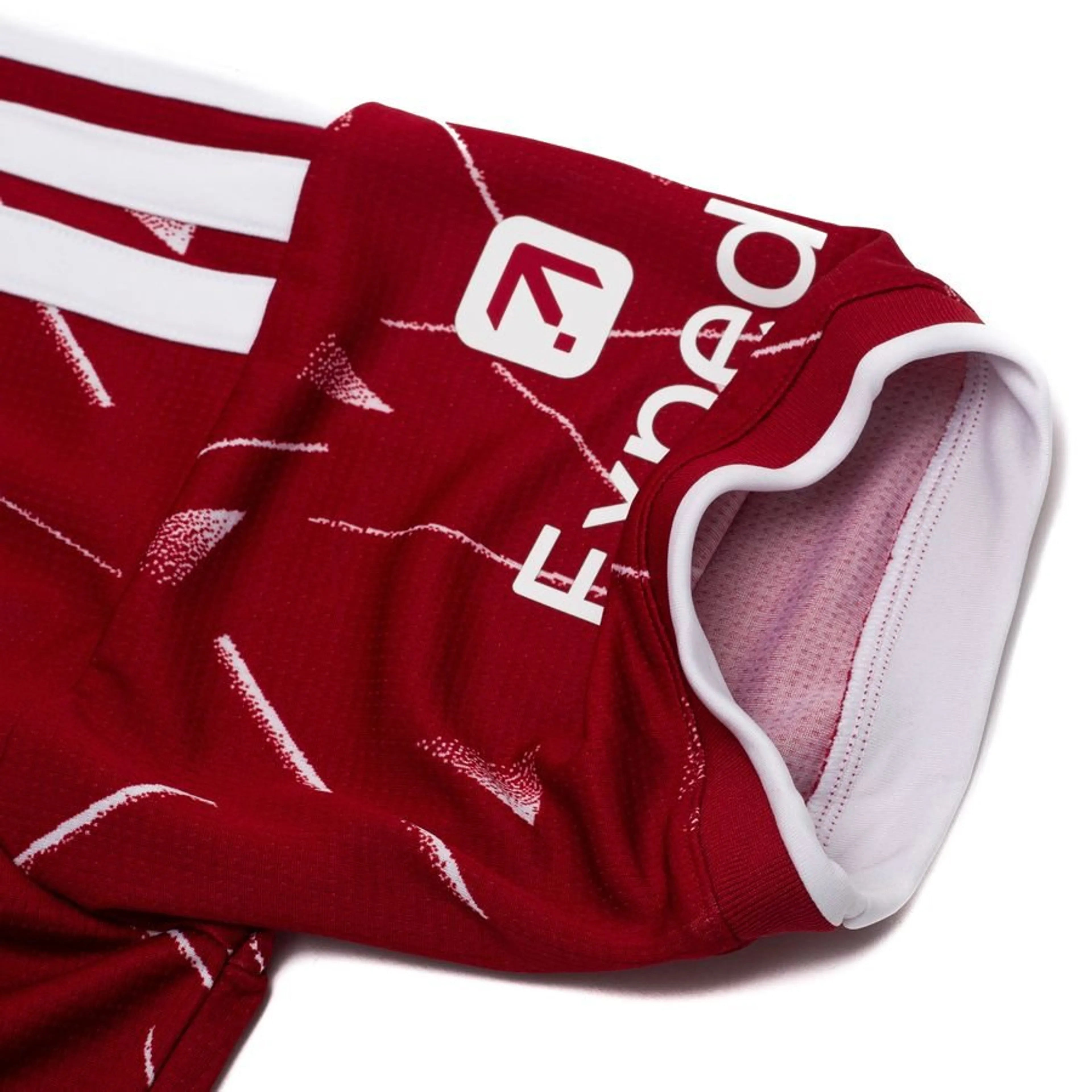 Home 26/27 Shirt - Sleeve Detail