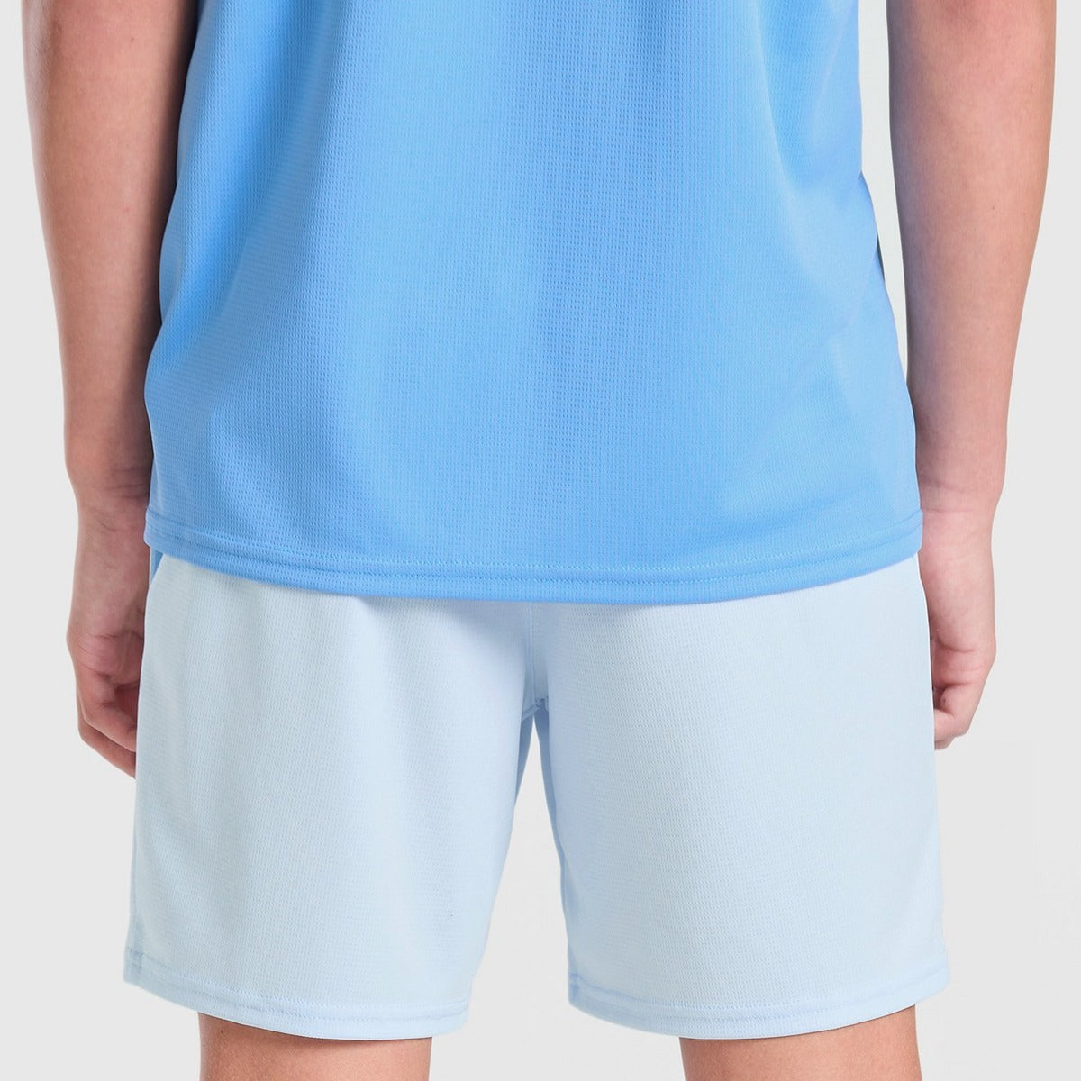 Home 26/27 Kids Shirt Kit - Modeled