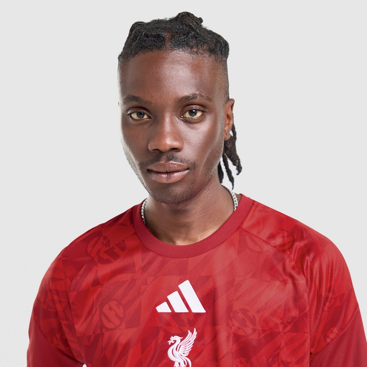 Pre-Match 26/27 Men’s Shirt - Modeled