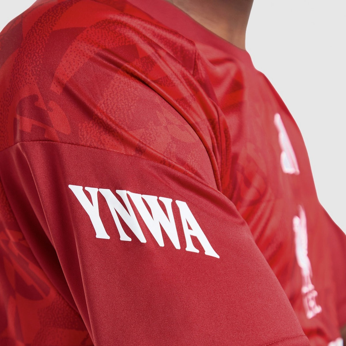 Pre-Match 26/27 Men’s Shirt - Modeled
