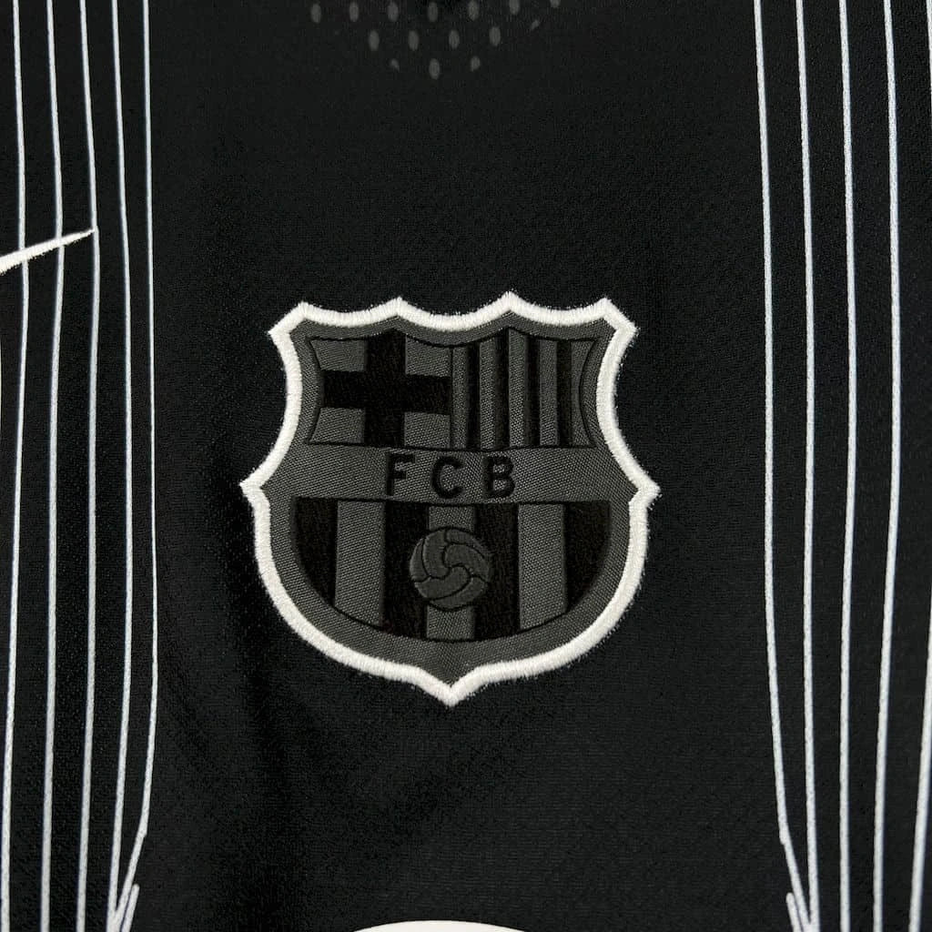Special Edition 25/26 Men's Shirt - Club Crest