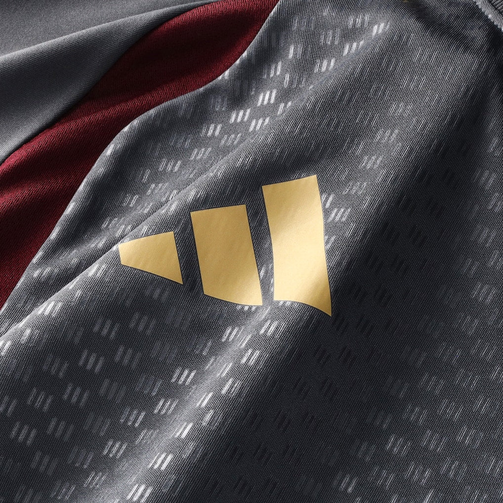 Training 26/27 Men's Shirt - Brand Logo
