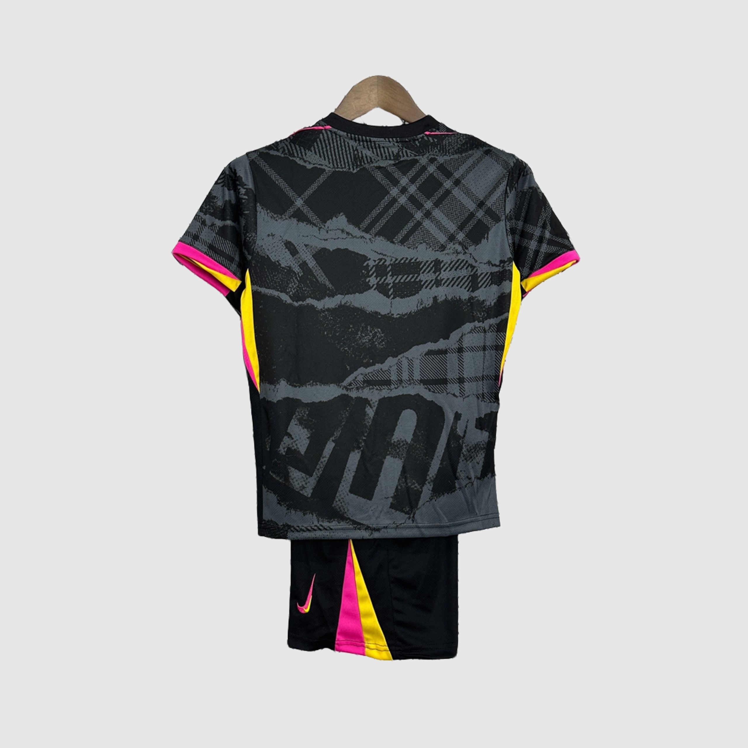 24/25 Away Kids Shirt - View 12